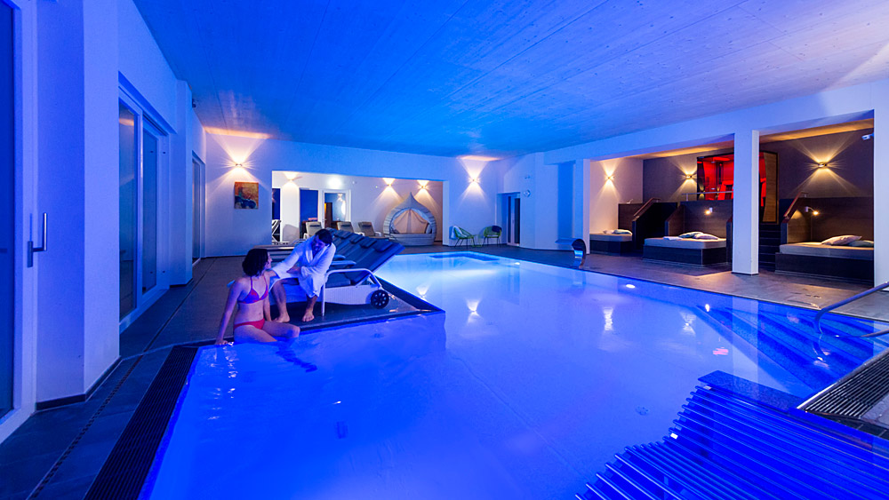 Hallenbad im Partnerhotel Thula Wellnesshotel Bayerischer Wald bei Lalling